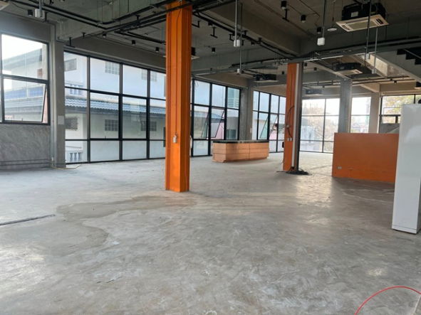 รูป ห้วยขวาง 4 นอน MRTสุทธิสาร 750ม. ให้เช่าร้านอาหาร สำนักงาน 2.5ชั้น มีดาดฟ้า 220ตร.วา. 905ตร.ม. ม.หอการค้า 1 กม. ทำเลทอง 10 น้ำ - รูปที่ 3/8