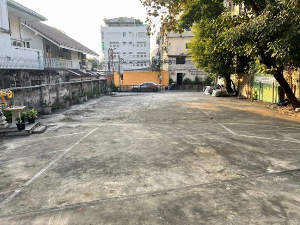 รูป ห้วยขวาง 4 นอน MRTสุทธิสาร 750ม. ให้เช่าร้านอาหาร สำนักงาน 2.5ชั้น มีดาดฟ้า 220ตร.วา. 905ตร.ม. ม.หอการค้า 1 กม. ทำเลทอง 10 น้ำ - รูปที่ 7/8