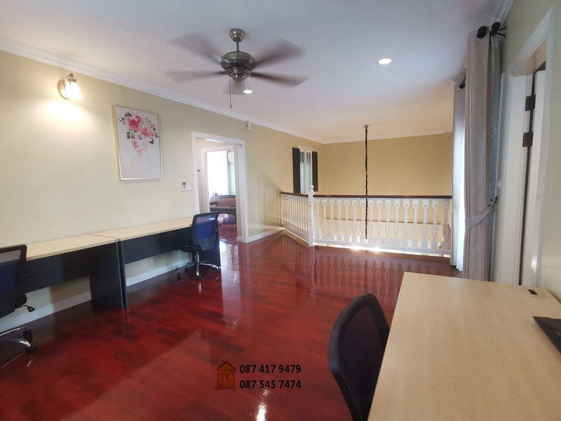 รูป ขายด่วนบ้าน 3 ชั้น 63.5 ตรว. พร้อมเฟอร์ฯ ม.แฟนตาเซียวิลล่า ใกล้เซ็นทรัลบางนา บ้านสวยสไตล์วินเทจ-วิคตอเรียน - รูปที่ 31/57