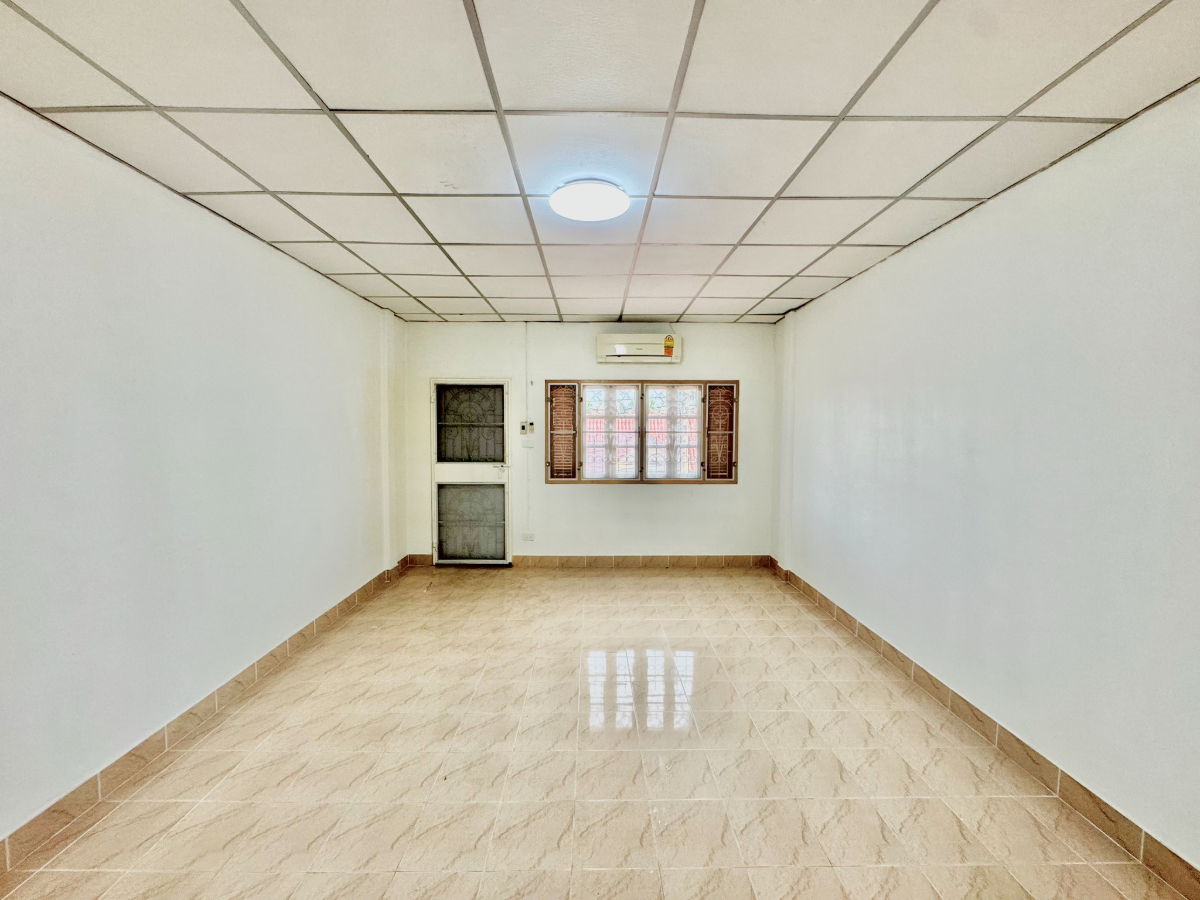 รูป ขายทาวน์เฮาส์ 2 ชั้น หมู่บ้านกล่อมพิรุณ ใกล้ นิคมบางปู พร้อมอยู่! - รูปที่ 8/11