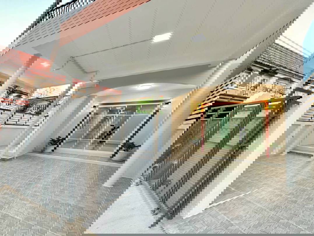 รูป บ้านหลังมุม  ทำเลดี  ติดถนนบางกรวย–ไทรน้อย  #หมู่บ้านกานต์มณี   ทาวน์เฮ้าส์ 3 ห้องนอน รีโนเวทใหม่ บ้านสวยมาก - รูปที่ 4/19