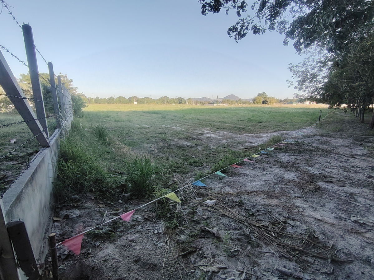 รูป ที่ดินขนาด 5 ไร่ เหมาะสำหรับการพัฒนาโครงการที่อยู่อาศัย  ที่ดินอยู่ในพื้นที่อยู่อาศัยที่กำลังเติบโตอย่างรวดเร็ว - รูปที่ 9/10