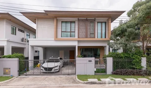 4 Bedroom House for sale at Burasiri Watcharapol 5947438