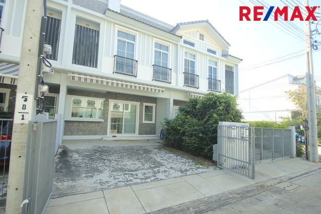 รูป ขายทาวน์โฮมวิลลาจจิโอสุขสวัสดิ์ ประชาอุทิศ90 บ้านพร้อมอยู่ ตกแต่งแล้วแถมเฟอร์ แอร์ ใกล้ทางด่วน สะพานภูมิพล ราคาต่อรองได้ - รูปที่ 33/36