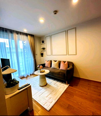 Condos for rent : Rent Altitude Samyan - Silom. Beautiful, affordable, great location, ready to move in. Near MRT Samyan. Interested? Add Line: @841qqlnr