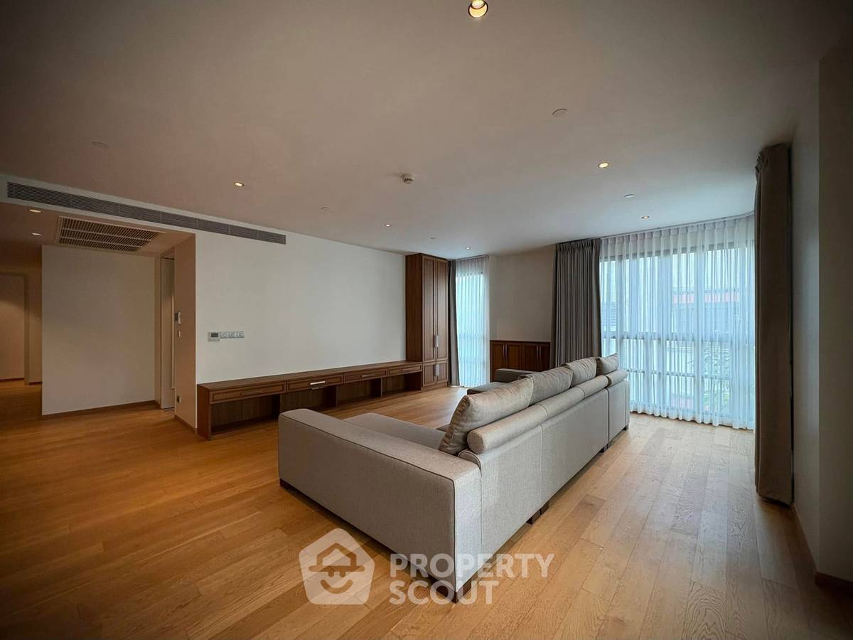 รูป คอนโด 2-ห้องนอน ที่ สุพรีม เลเจ้นด์ คอนโดมิเนียม ใกล้ MRT คลองเตย (ID 2051501) - รูปที่ 3/22