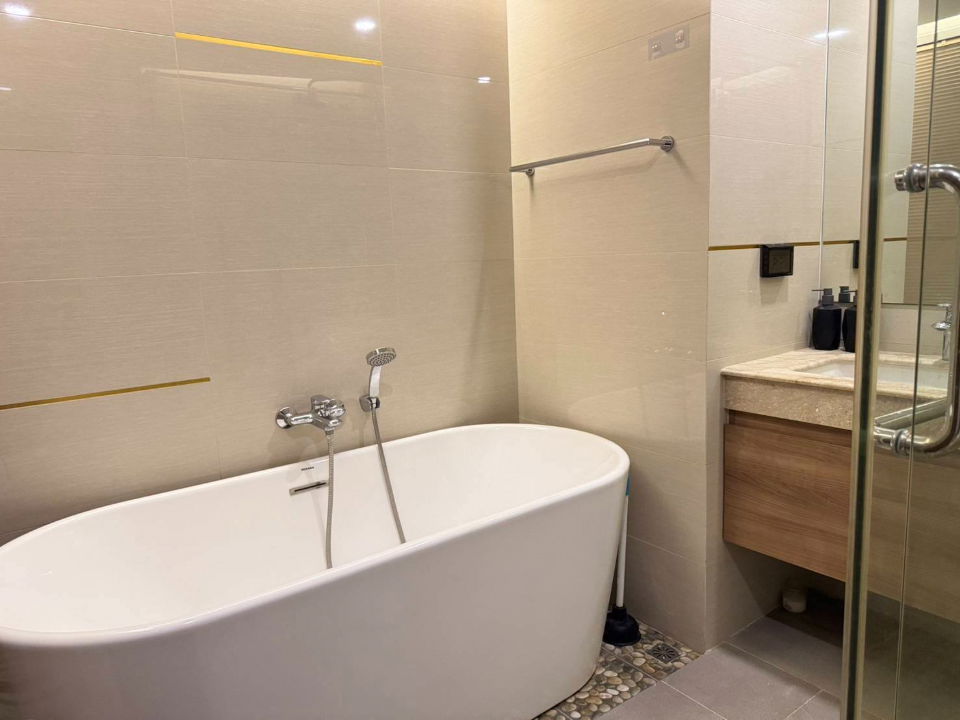 picture G8793🚨中国客户，请加微信。(在联系方式的旁边) 🅵🅾🆁 🆁🅴🅽🆃 Amaranta Residence 🅻🅸🅽🅴 ❤️💜@condopremium💜❤️ - 7/8