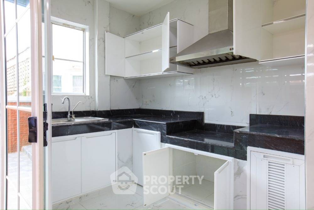 picture 3-BR House in Bang Krang (ID 1387601) - 17/53