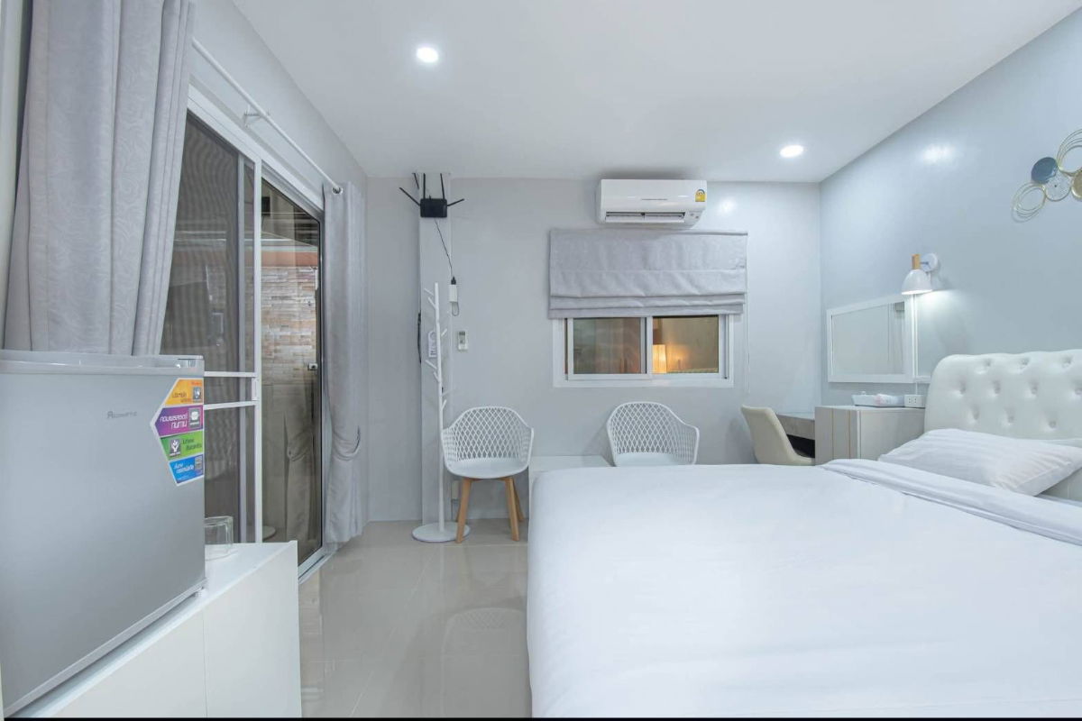 picture For rent pool villa style resort Pattaya 100,000 per month - 9/31