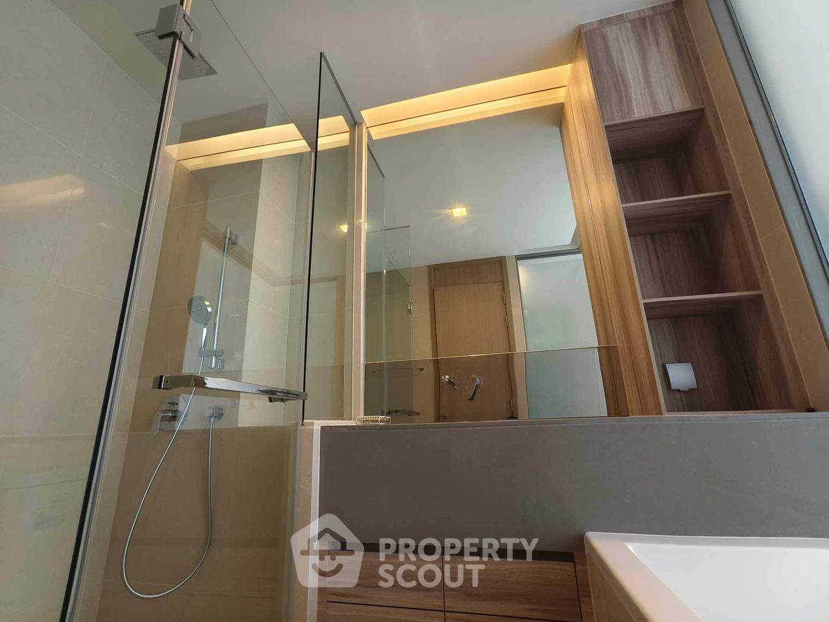 รูป คอนโด 1-ห้องนอน ที่ ดิ เอส อโศก ใกล้ MRT สุขุมวิท (ID 2203848) - รูปที่ 3/8