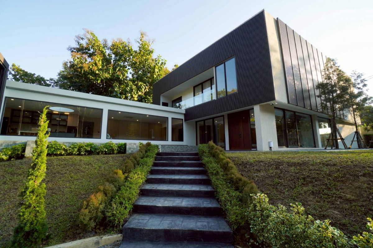 รูป พูลวิลล่าระดับ Masterpiece ทำเลสุเทพ–นิมมาน | Rare Size 266 ตร.วา - รูปที่ 2/32