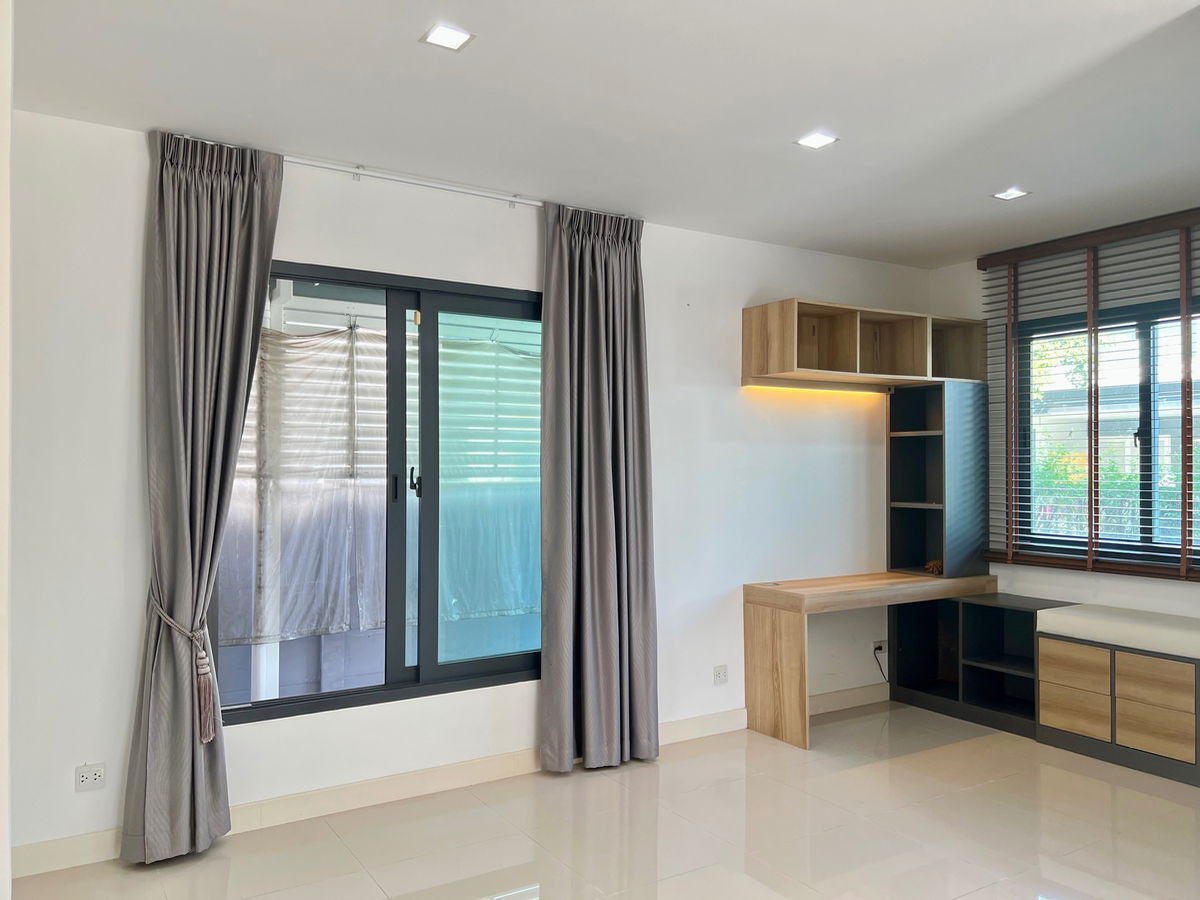 รูป ขายบ้านแฝด 2 ชั้น Britania Srinakarin ทำเลศักยภาพ ใกล้วัดหนามแดง สมุทรปราการ  ใกล้ BTS ศรีด่าน และเมกะบางนา - รูปที่ 10/31