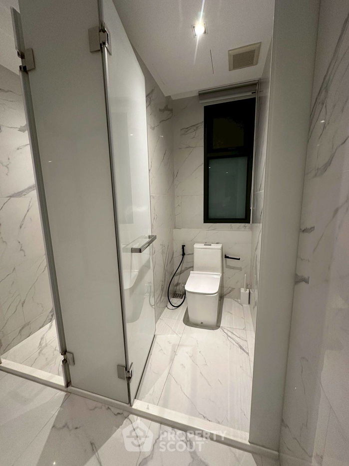 รูป คอนโด 2-ห้องนอน ที่ เดอะ รูม พญาไท ใกล้ ARL ราชปรารภ (ID 2156488) - รูปที่ 16/26