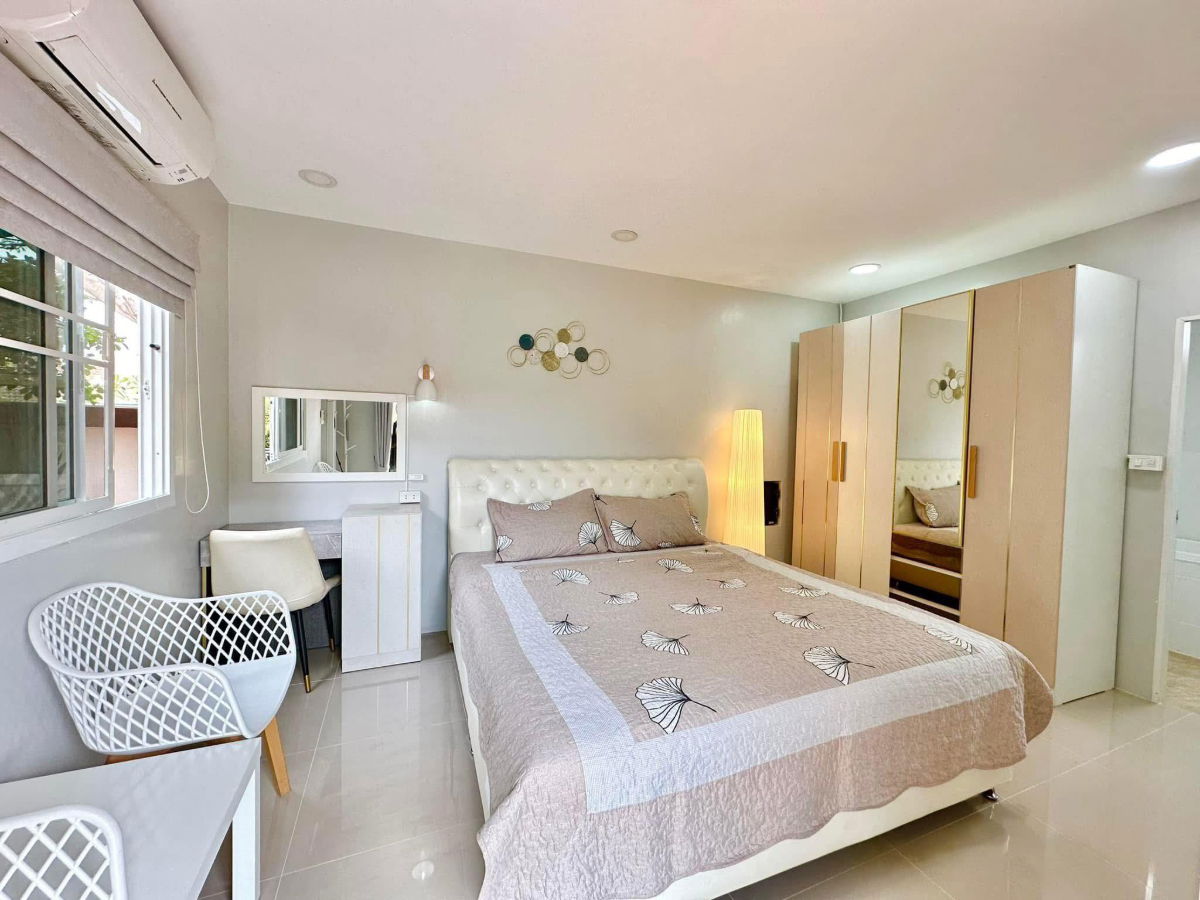 picture For rent pool villa style resort Pattaya 100,000 per month - 5/31