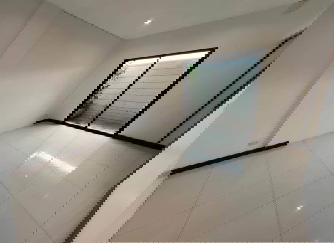 รูป T 1482 ด่วน! ให้เช่าทาวน์โฮม 3 ชั้น ม.ชญาดาแอทเวิร์ค บางนา กม.5 ทำเลทอง ออฟฟิศได้ จดทะเบียนได้! - รูปที่ 5/14