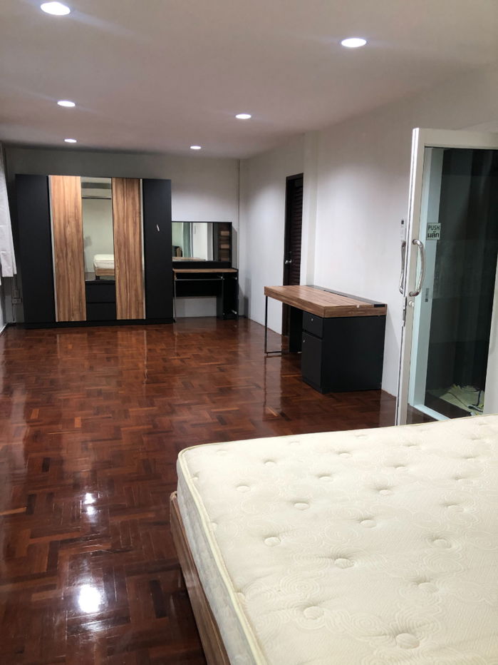 รูป T 1481 ให้เช่า ทาวน์เฮ้าส์ 2 ชั้น 4 ห้องนอน ซ.ประชาราษฎร์บำเพ็ญ 26 สภาพดี ราคา 35,000 บาท - รูปที่ 14/19