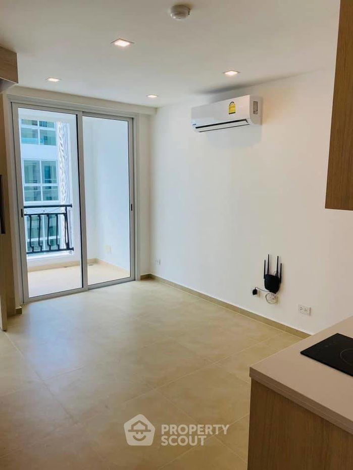 รูป คอนโด 1-ห้องนอน ที่ โอลิมปัส ซิตี้ การ์เด้น ใกล้ พัทยาใต้ (ID 2136846) - รูปที่ 3/8