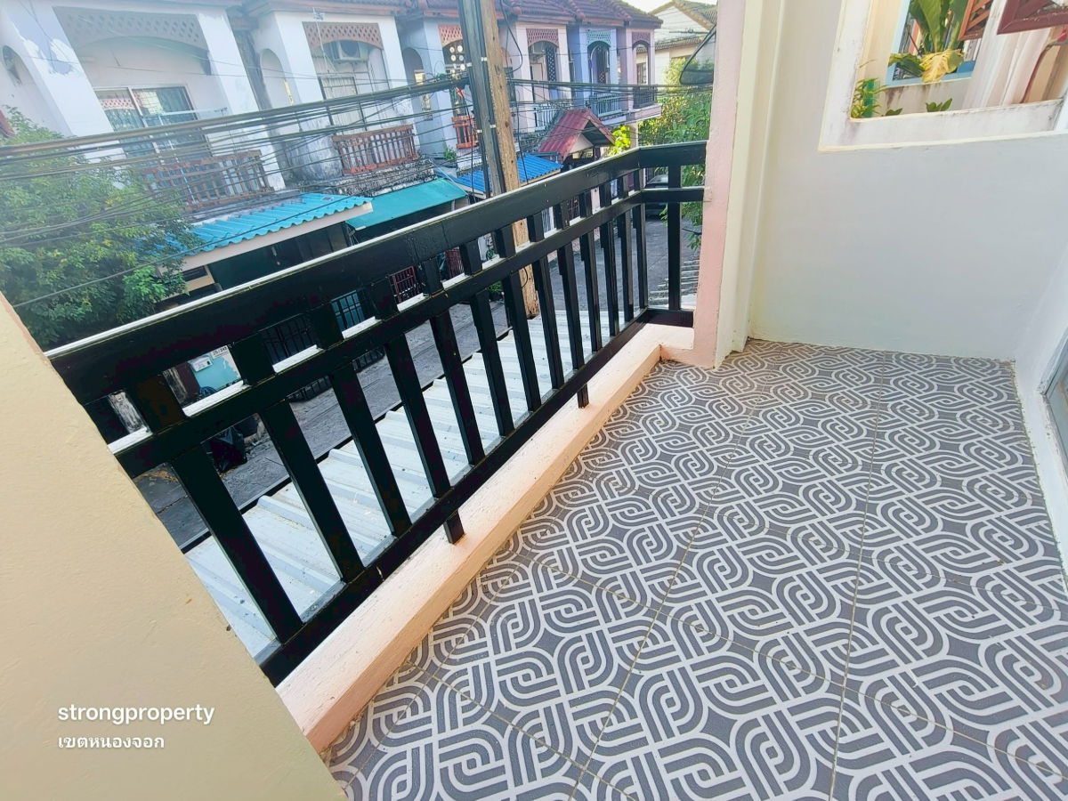 รูป ทาวน์เฮาส์ หนองจอก สุวินทวงศ์ 23 รีโนเวทใหม่ ใกล้สนง.ที่ดินหนองจอก หมู่บ้านณราธร (กฤษณา1/21) นัดชมเลย 085-318-6868 คุณวา - รูปที่ 19/19