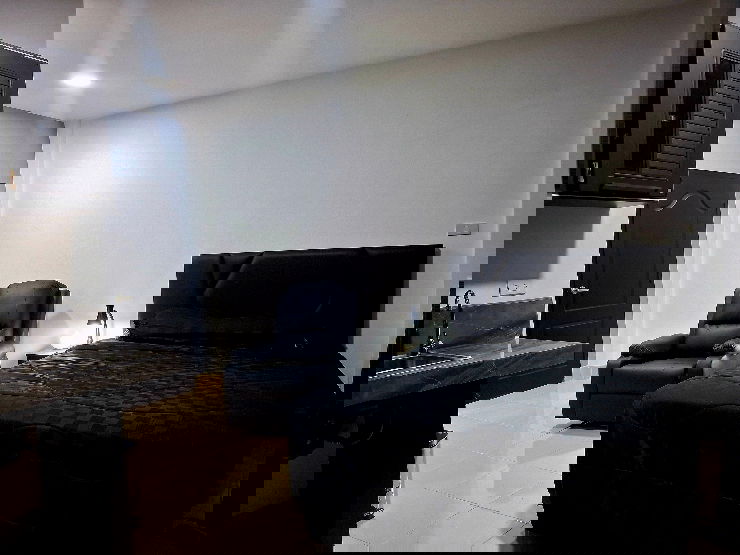 picture Home for sale with existing tenants, generating immediate income upon ownership. - 25/31