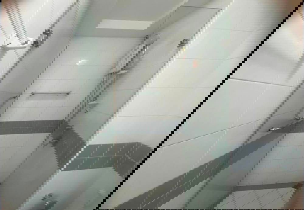 picture Plus 38 Hip Condominium contact owner - 10/13