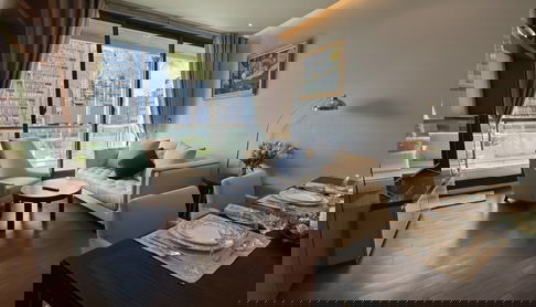 The Address Sukhumvit 28 1bed garden floor