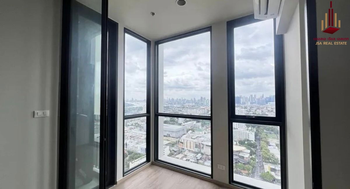 picture ✨ For Rent: The Issara Sathorn Condo ✨ 💰 Only 30,000 THB/month - 1/3