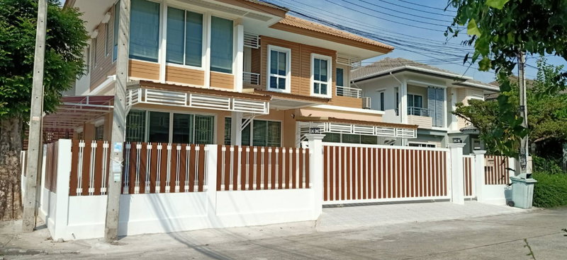 บ้านเดี่ยวให้เช่า : บ้านเดี่ยว 2ชั้น 4นอน 3 น้ำ พฤกษาวิลเลจ24 ซีนเนอรี่ รังสิต-คลอง2 เฟอร์นิเจอร์-เครื่องใช้ไฟฟ้าครบทุกห้อง