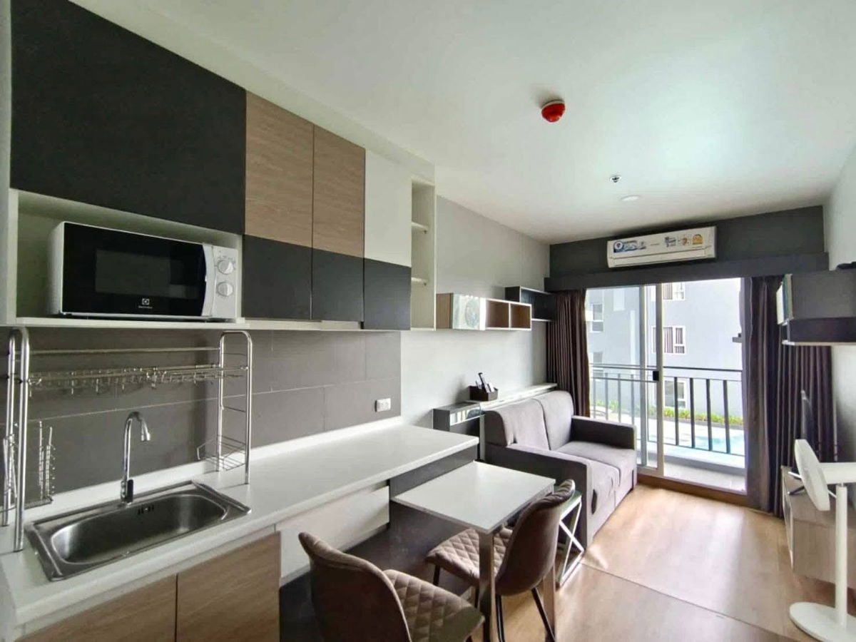 รูป ให้เช่า พลัส 30 เมตร ชั้น 8 วิวสระน้ำ ระเบียงติดสระน้ำ ขนาด 31 ตร.ม.  พร้อมอยู่ เช่า 11,000 บาท/เดือน - รูปที่ 5/19