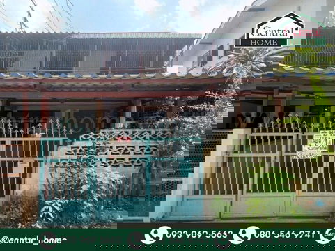 ทาวน์เฮ้าส์ ซอยจตุรทิศ 2 ดินแดง หลังริม ใกล้ BTS อนุสาวรีย์ชัยสมรภูมิ