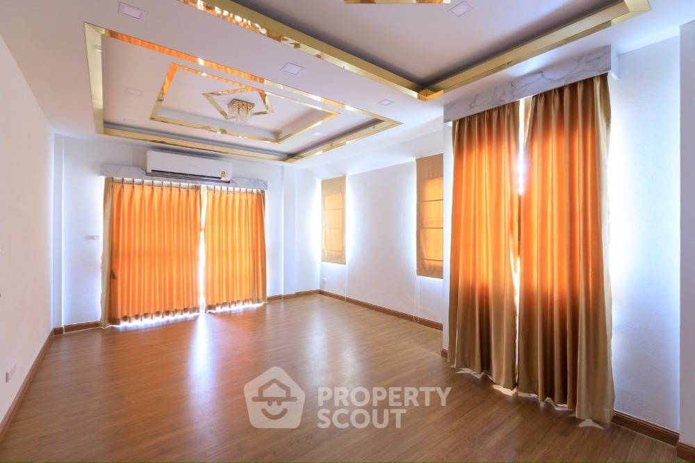 picture 3-BR House in Bang Krang (ID 1387601) - 30/53