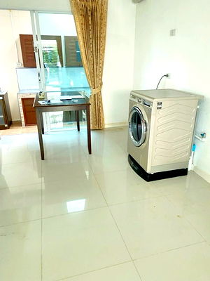 เช่าทาวน์โฮม ถนนประชาอุทิศ ทุ่งครุ : ตลาดประชาอุทิศ 90 800 ม. โลตัส ประชาอุทิศ 900 ม. ให้เช่าทาวน์โฮม 2 ชั้น ติดถนน 18ตร.ว. 146ตร.ม. 2 นอน 3 น้ำ ตลาดแฟลต กทม. ทุ่งครุ 1 กม