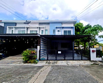 ทาวน์โฮม ถนนกิ่งแก้ว : ขายทาวน์เฮ้าส์ 2 ชั้น The connect 12a กิ่งแก้ว 37 พร้อมอยู่ (N.1916)