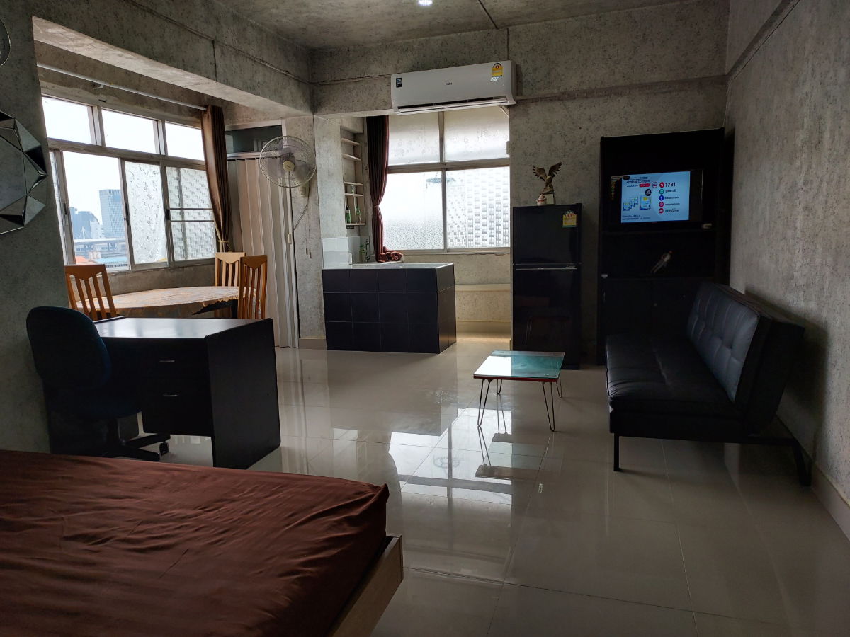 picture Condo for Sale near BTS Udomsuk - 6/11