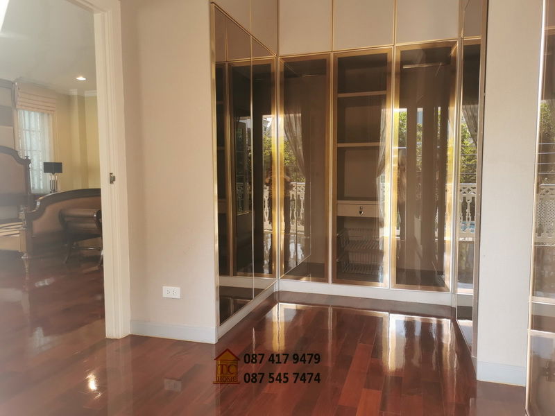 รูป ขายด่วนบ้าน 3 ชั้น 63.5 ตรว. พร้อมเฟอร์ฯ ม.แฟนตาเซียวิลล่า ใกล้เซ็นทรัลบางนา บ้านสวยสไตล์วินเทจ-วิคตอเรียน - รูปที่ 24/57