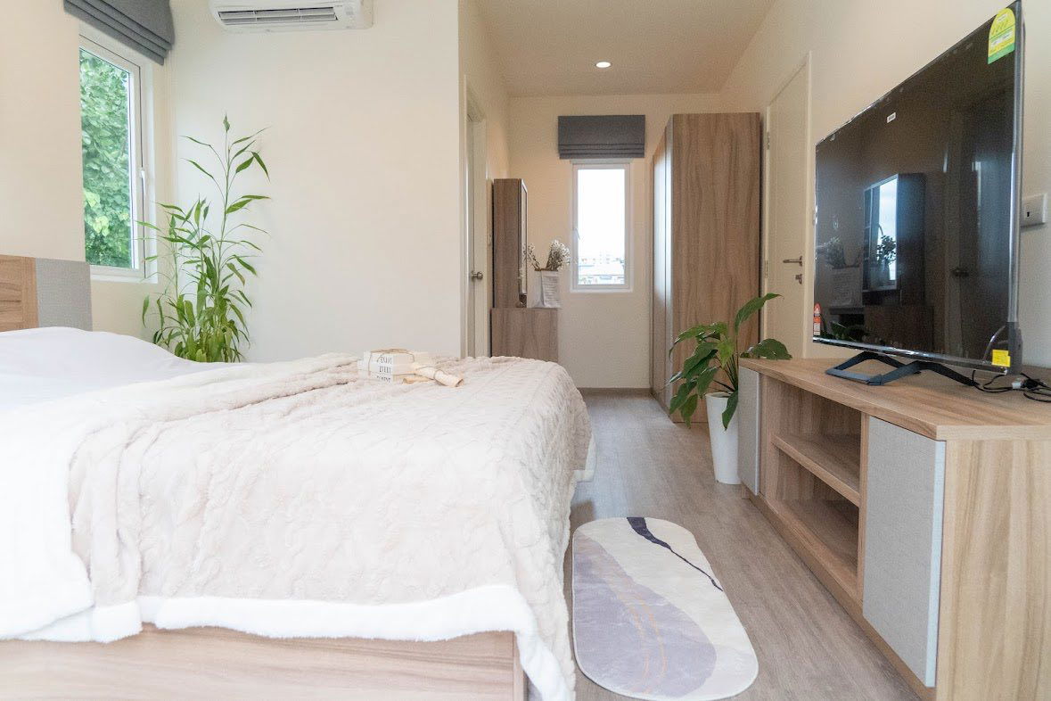 รูป บ้านเช่า Pet Friendly 🐾 อณาสิริ 4 ห้องนอน แต่งครบ 2 ครัว พร้อมอยู่ (ฟรีส่วนกลาง/เน็ต/สวน) - รูปที่ 8/12