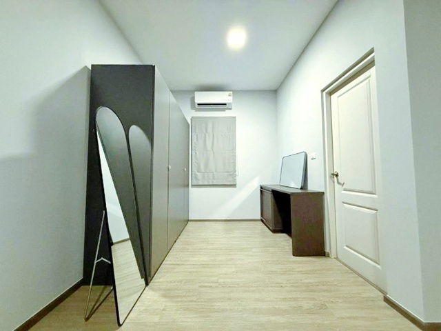 รูป สุขุมวิท-บางนา บางแก้ว รักสัตว์ เมกา บางนา 1.3 กม. ให้เช่าบ้าน 2 ชั้น ใหม่ หรูหรา ตกแต่งสไตล์ 3นอน 4 น้ำ 46 ตร.วา.186 ตร.ม. - รูปที่ 6/8