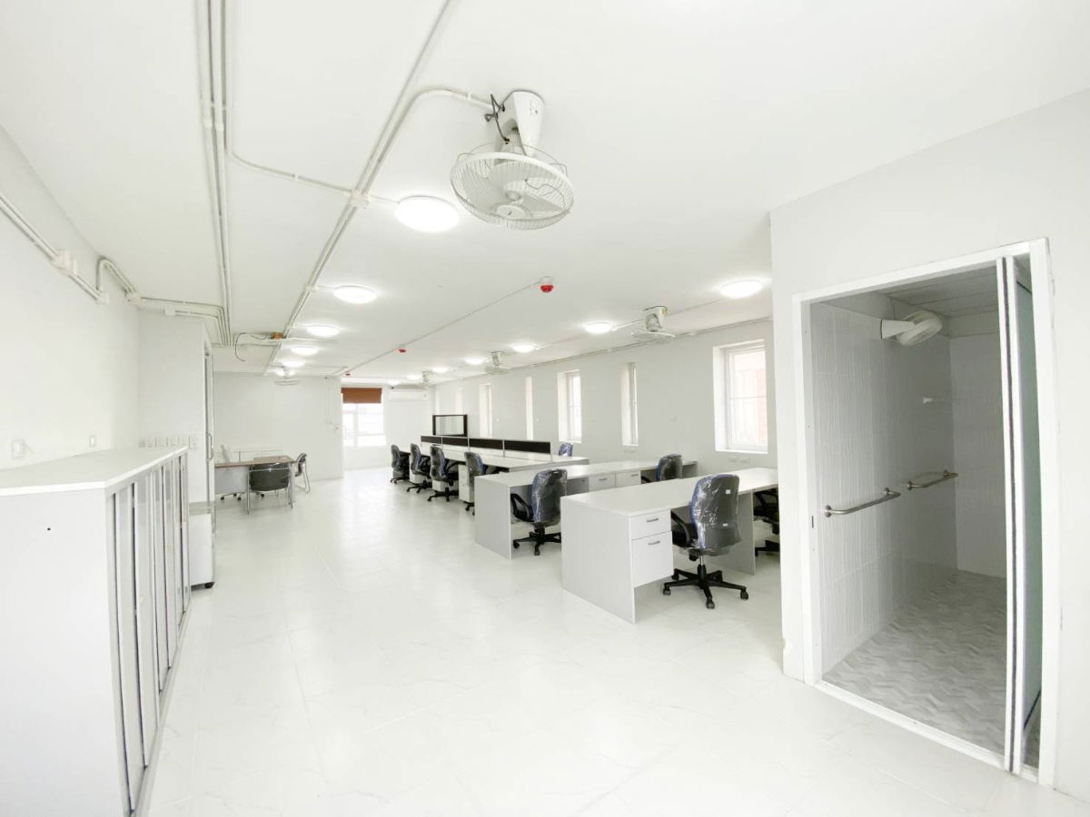 รูป ขายอาคารพาณิชย์  7 ชั้น และ 5  ชั้น  ซอยติวานนท์‑ปากเกร็ด  ต.บ้านใหม่ อ.ปากเกร็ด จ.นนทบุรี เนืื้อที่ 3 งาน, 63.1 ตร.ว. - รูปที่ 5/8