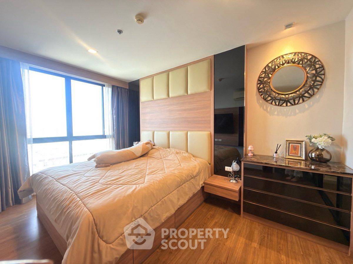 picture 2-BR Condo at The Tree Interchange near MRT Bang Pho (ID 2508738) - 4/10
