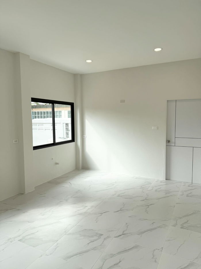 รูป ขาย บ้านรีโนเวทใหม่ หมู่บ้านภัสรี พุทธมณฑลสาย 2 105 ตร.ว. หลังมุม 8.79 ลบ - รูปที่ 6/29