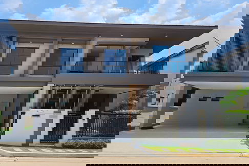 HR31110เช่าบ้านเดี่ยวหรู Bangkok Boulevard บางนา-ศรีนครินทร์บ้านใหม่มือหนึ่ง แต่งครบ Built-in ทั้งหลัง พร้อมเข้าอยู่ทันที   