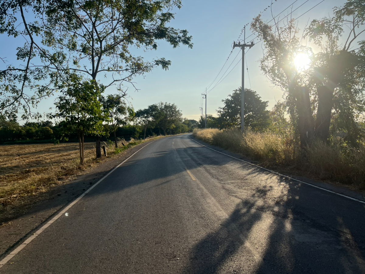 รูป ที่ดิน 1 ไร่ 110 ตารางวา มีโฉนด ต.ศรีจุฬา ติดถนนโยธาธิการ รูปสี่เหลี่ยมสวย ขายถูก - รูปที่ 14/20