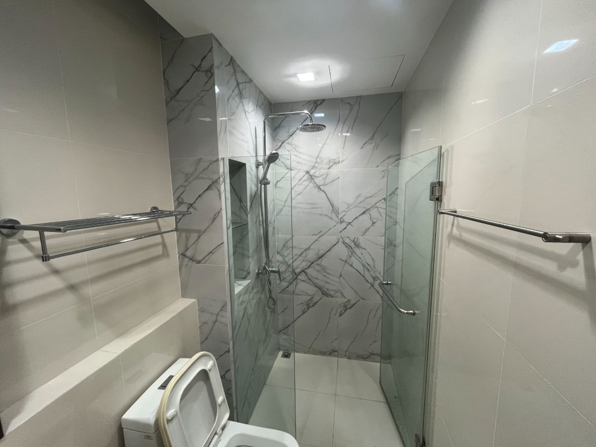 รูป ให้เช่า เอคิว เอลิคซ์ เรซิเดนซ์ ศูนย์วิจัย เขตห้วยขวาง ห้องมุม ติดโรงพยาบาลกรุงเทพ - รูปที่ 5/8