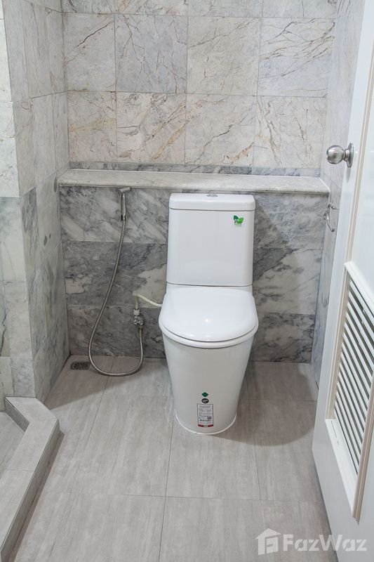 picture 30th floor Seaview, silent, pool side, 2 balconies, 2 br 1960746 - 6/16