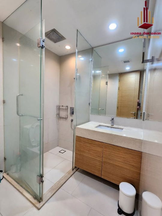 picture ✨ For Rent: The Breeze Narathiwas Condo ✨ 💰 Only 25,000 THB/month - 5/5