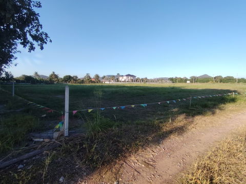 ขายที่ดินแปลงสวยเหมาะสร้างบ้าน ขนาด  1-0-0  ไร่   ทำเลดี ใกล้ตัวเมืองหัวหิน 