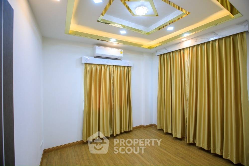 picture 3-BR House in Bang Krang (ID 1387601) - 21/53