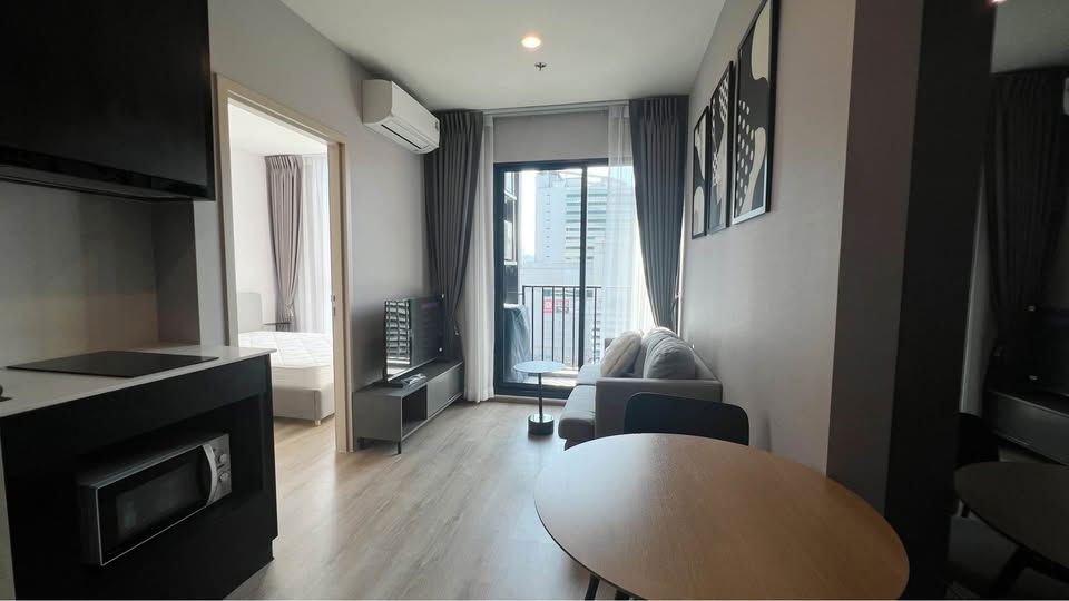 รูป TH0158 | ให้เช่า NUE District R9 💰 เช่า 18,000 บาท/เดือน 📍MRT พระราม 9 เพียง 180 ม. - รูปที่ 1/10