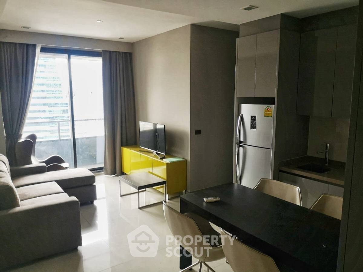 รูป คอนโด 2-ห้องนอน ที่ เอ็ม สีลม ใกล้ BTS ช่องนนทรี (ID 2359740) - รูปที่ 1/9