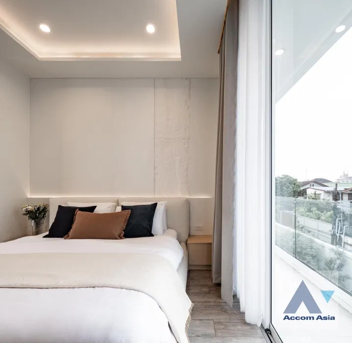 รูป 🔼🔽 AccomA 📩 Double High Ceiling,Private Swimming Pool 3 BR House in Wang Thonglang (AA44953) - รูปที่ 10/20