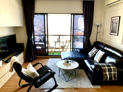 Condos for rent Assumption Convent Silom School : For Rent Condo URBANO ABSOLUTE SATHON - TAKSIN Building 1, Floor 14,2 bed room, Room size 74 sqm